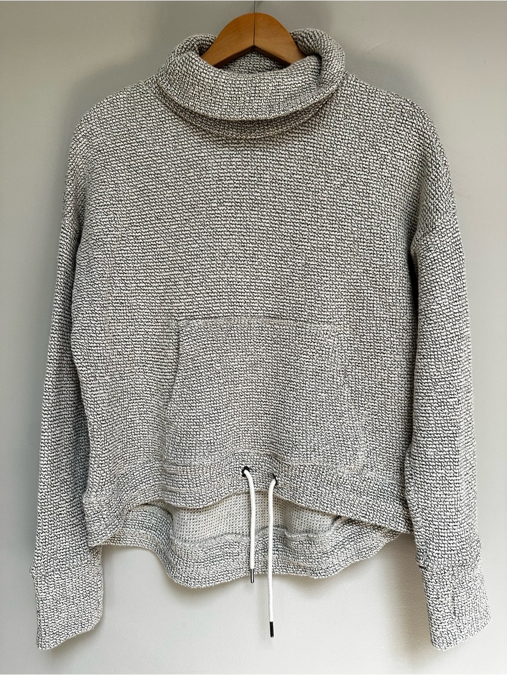 Sweaty Betty Restful Boucle Sweatshirt Size 8 | Gray & White Texture Funnel Neck